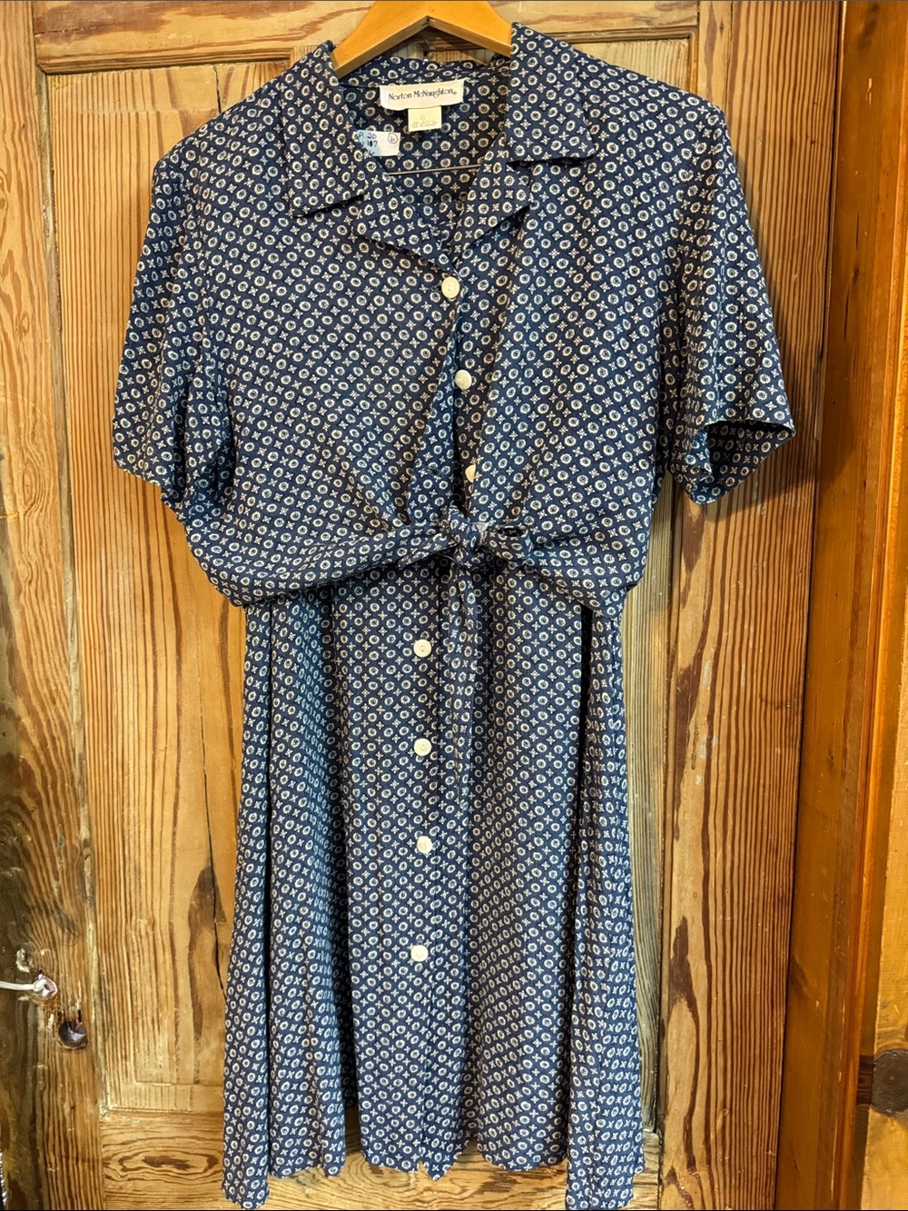 Vintage Norton McNaughton 6 Navy Geometric Button-Front cropped Shirt and skirt